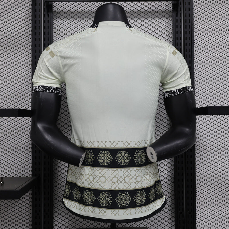 Real Madrid Elegant Beige