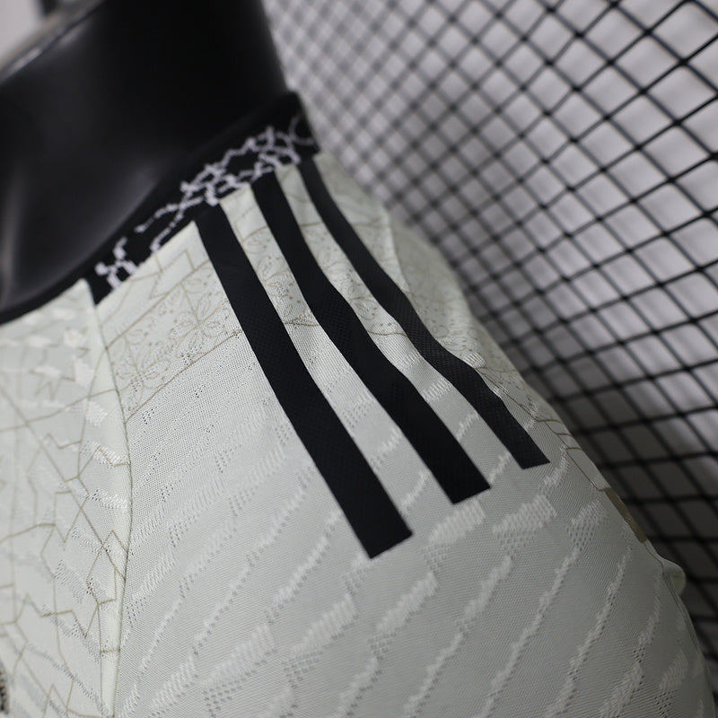 Real Madrid Elegant Beige