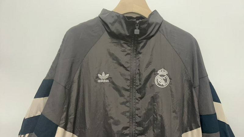 Real Madrid Pre Match Jacke