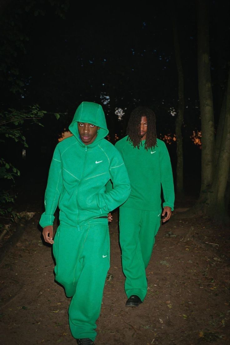 <p><strong>Tracksuits</strong></p>