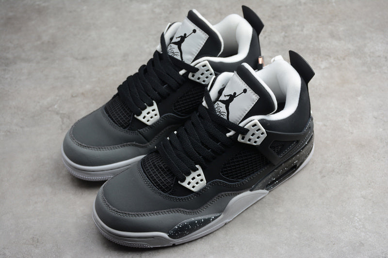Nike Jordan 4 Retro Fear