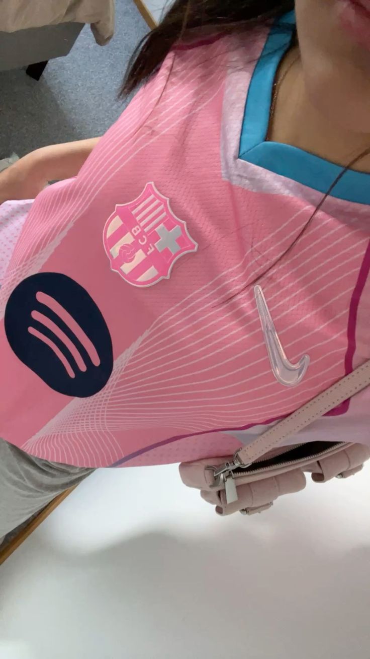 <p><strong>Special Trikots</strong></p>