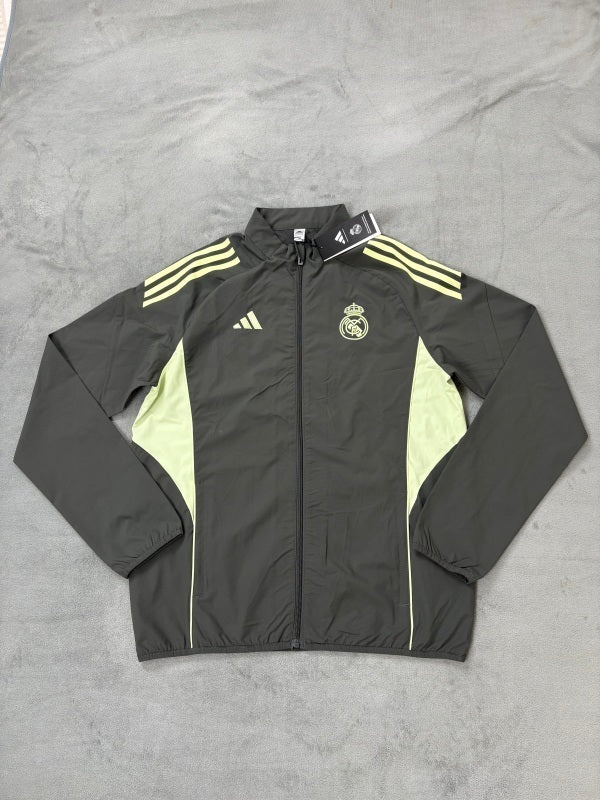 Real Madrid Jacke Olivgrau