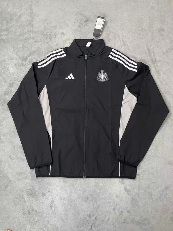 Newcastle United Jacke Schwarz