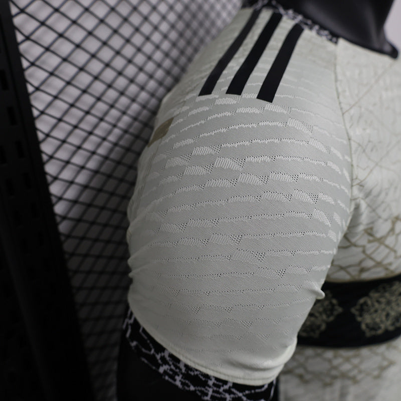 Real Madrid Elegant Beige