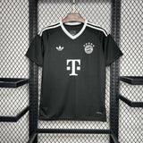 FC Bayern All Black